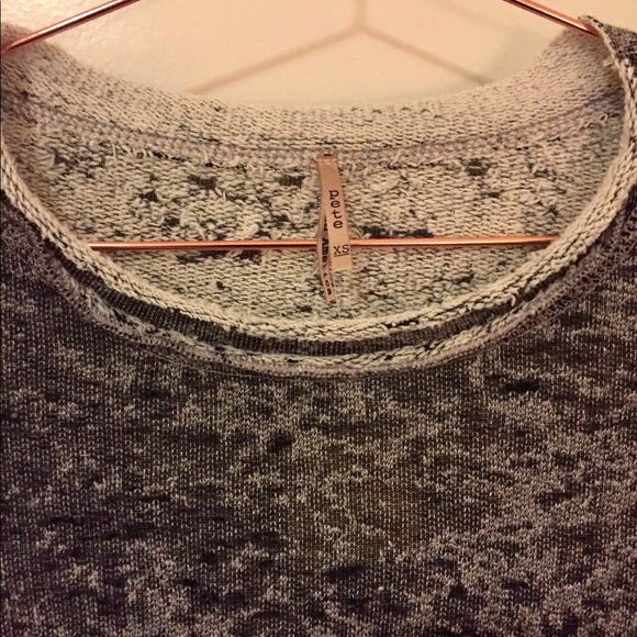 Pete Collection Sweater NWT - Picture 3 of 4
